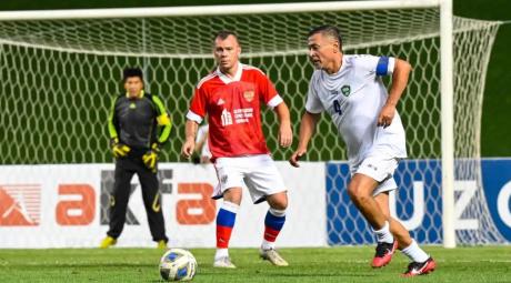 Сборные легенд Узбекистана и России сыграли 2:2 в матче памяти «Пахтакора-79»