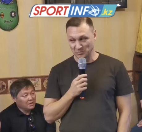 Где Уразбахтин получал уроки мужского футбола? ВИДЕО