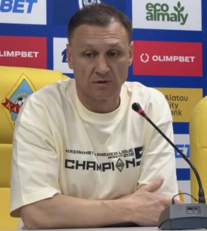 Уразбахтин о замене Арада в первом тайме: не успевал