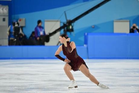 Фигуристка Софья Самоделкина стала второй в короткой программе на этапе гран-при в Японии