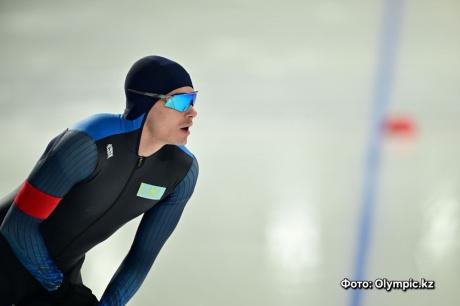 Евгений Кошкин конькимен жүгіруден Әлем кубогы кезеңінде күміс жүлдеге қол жеткізді