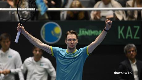 Бублик разгромил оппонента из Монако