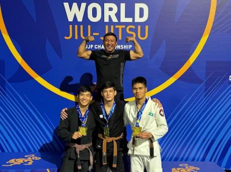 Казахстанские джитсеры стали чемпионами мира в США